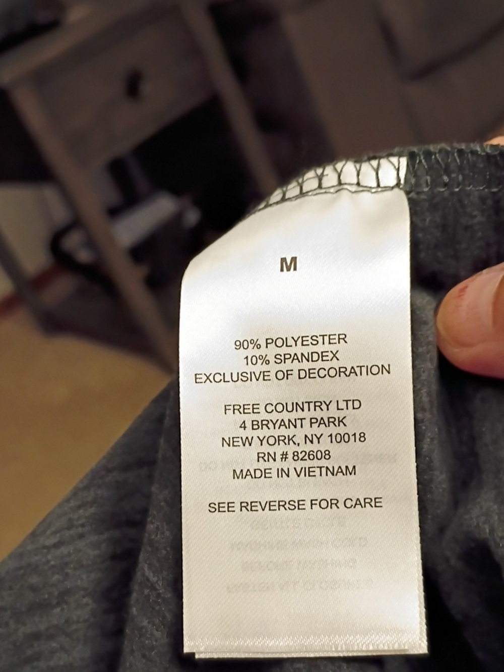 NWT Free Country Sweatshirt. - Picture 9 of 10